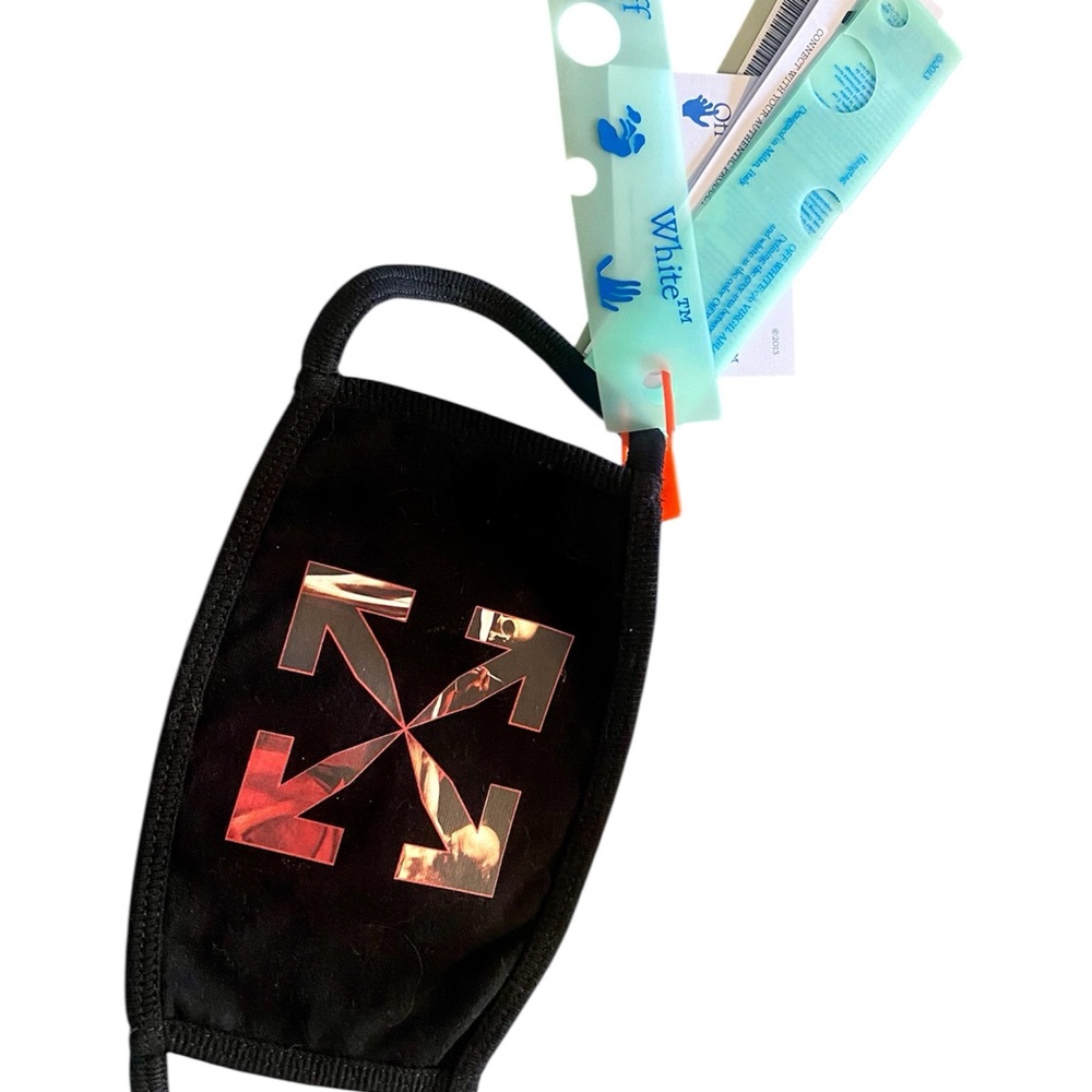 Off-White Black and Red Arrow Face Mask
